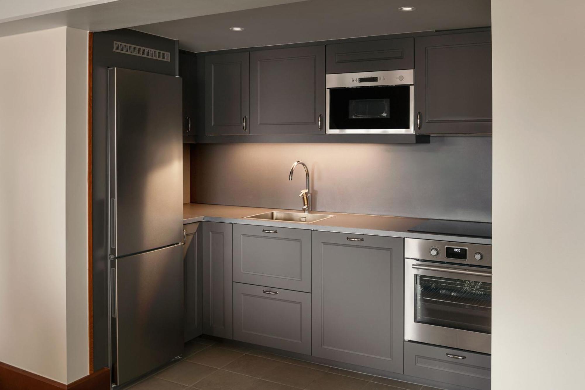 Sheraton Stockholm Hotel Exterior photo A modern kitchen