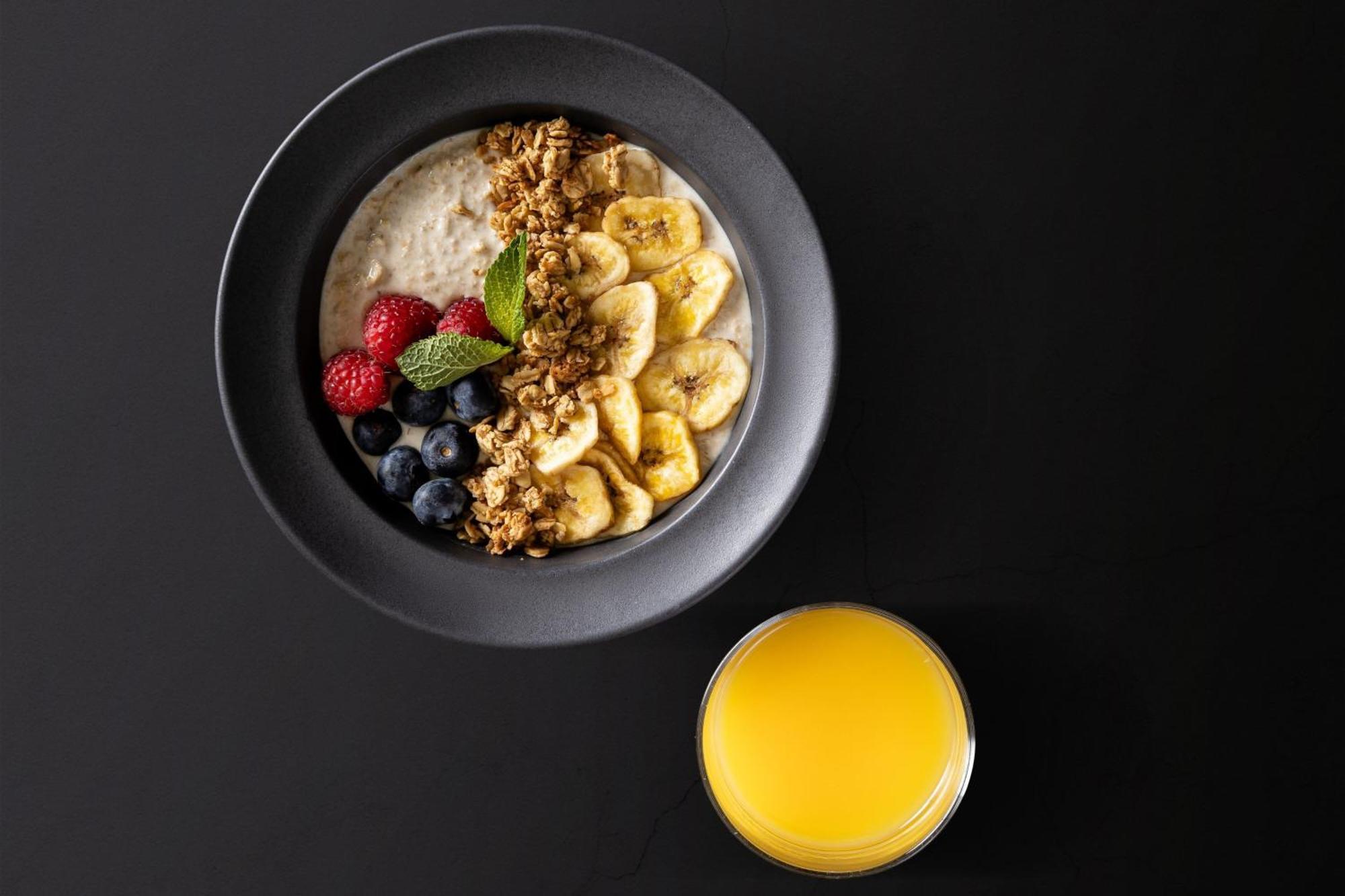 Sheraton Stockholm Hotel Exterior photo A healthy breakfast