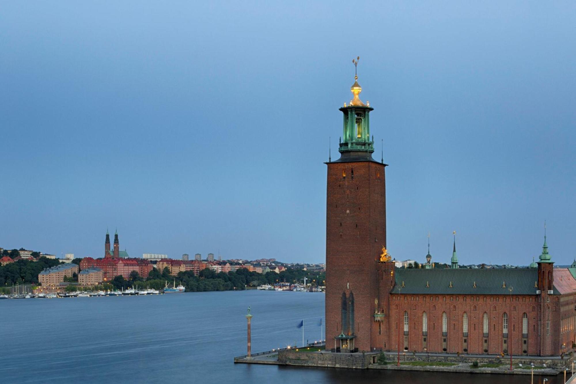 Sheraton Stockholm Hotel Exterior photo Stockholm Cathedral