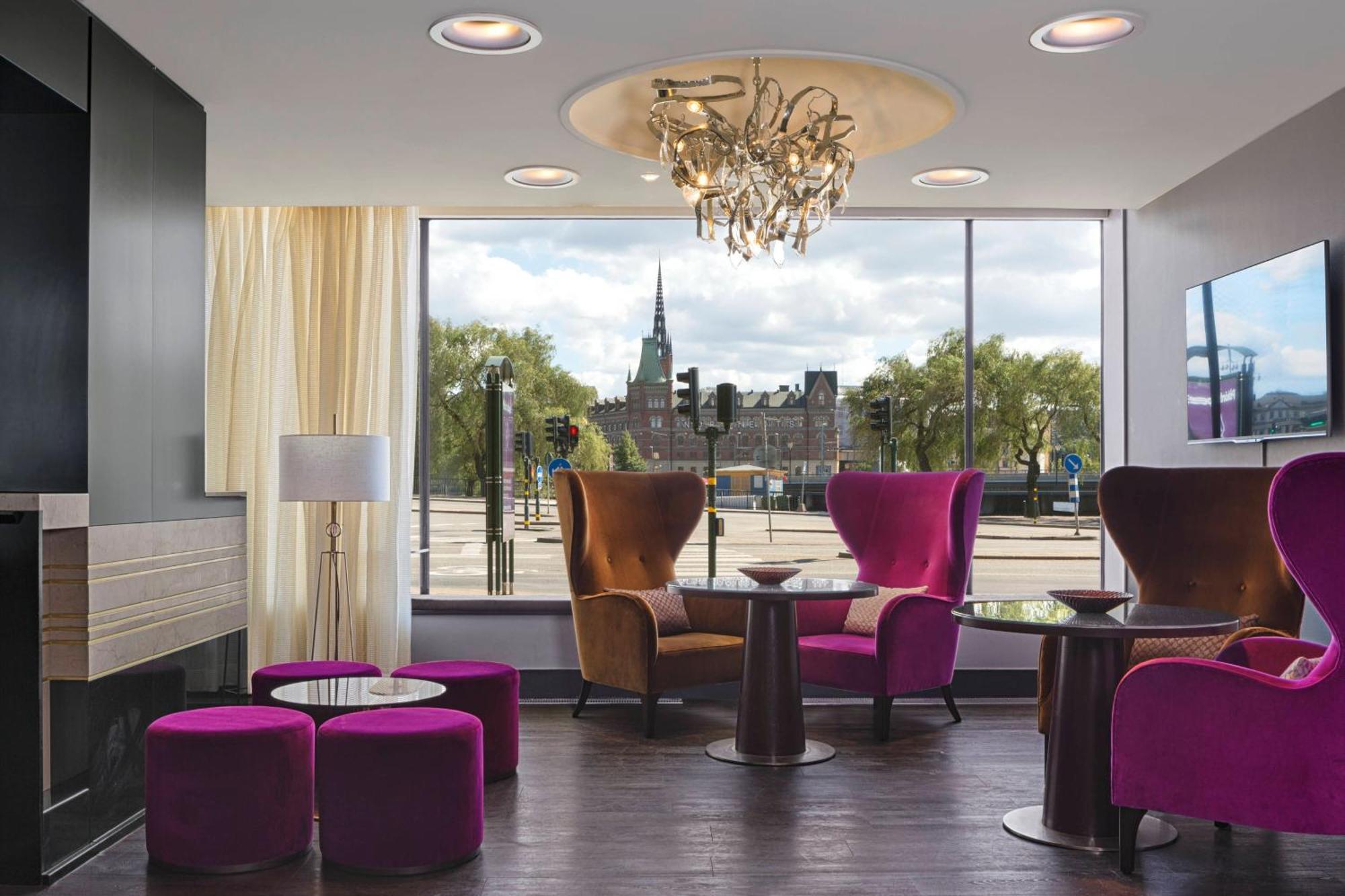 Sheraton Stockholm Hotel Exterior photo The lounge at London Heathrow Airport